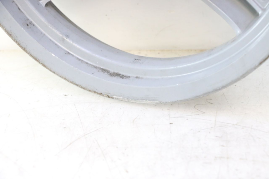 photo de REAR WHEEL RIM PEUGEOT LUDIX 50 (2005 - 2007) - Zoom on usage condition