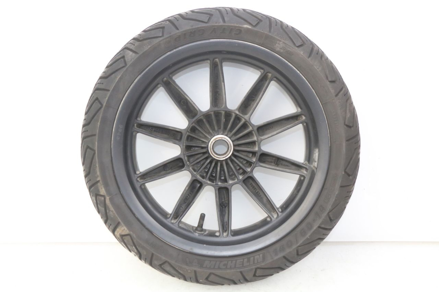 photo de REAR RIM PIAGGIO MP3 LT 300 (2010 - 2016) - Surface and material condition