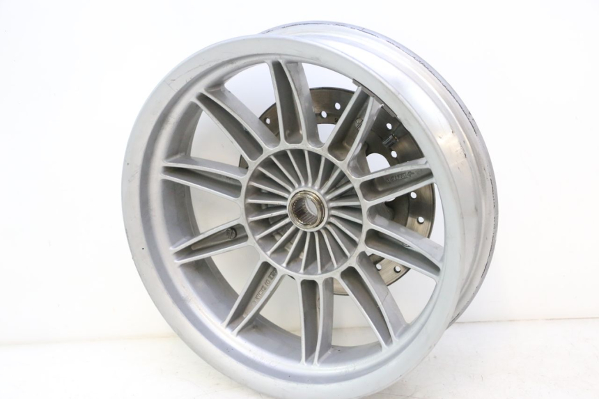 photo de REAR RIM PIAGGIO MP3 LT 300 (2010 - 2016) - High-resolution close-up
