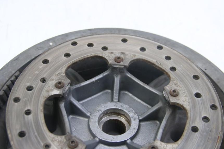 photo de REAR WHEEL RIM PIAGGIO MP3 125 (2006 - 2014) - Focus on structure