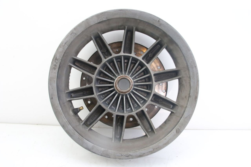 photo de REAR WHEEL RIM PIAGGIO MP3 125 (2006 - 2014) - Zoom on usage condition