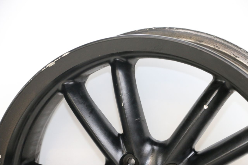 photo de REAR WHEEL RIM PIAGGIO MP3 500 (2011 - 2015) - Fixing points details