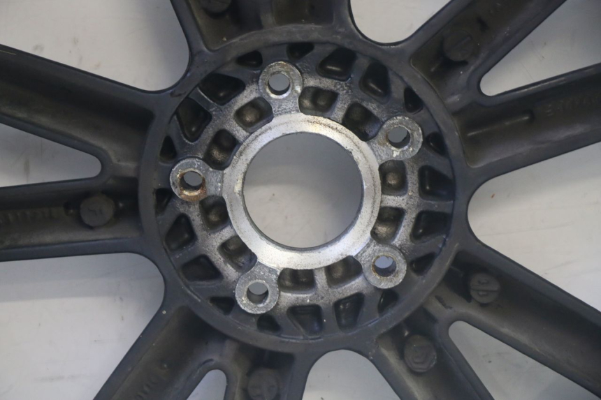 photo de REAR WHEEL RIM PIAGGIO MP3 500 (2011 - 2015) - Markings and original references