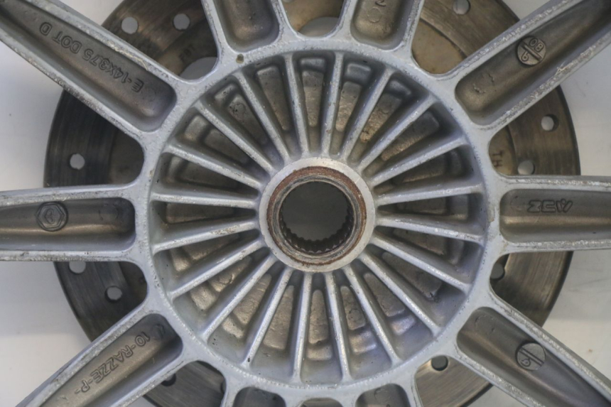 photo de REAR RIM PIAGGIO MP3 RL 250 (2006 - 2010) - Additional view of the item