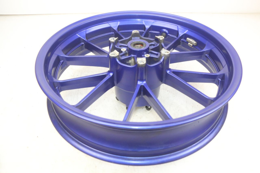 photo de REAR WHEEL RIM YAMAHA MT ABS 125 (2014 - 2018) - Technical close-up