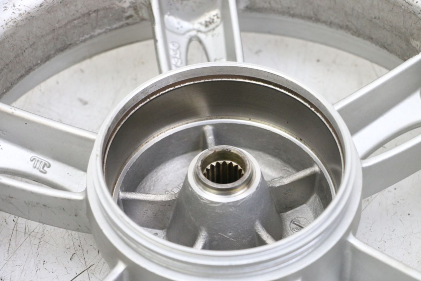 photo de REAR WHEEL RIM YAMAHA NEOS NEO'S 4T 50 (2008 - 2016) - Markings and original references