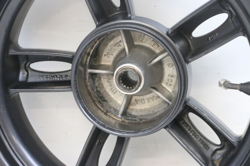 photo de REAR WHEEL RIM YAMAHA NEOS NEO'S 4T 50 (2008 - 2016) - Technical close-up