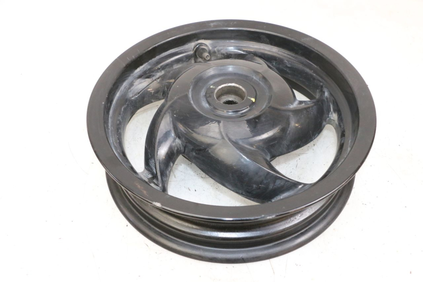 photo de REAR WHEEL RIM PIAGGIO NEW TYPHOON 50 (2018 - 2021) - Distinctive features