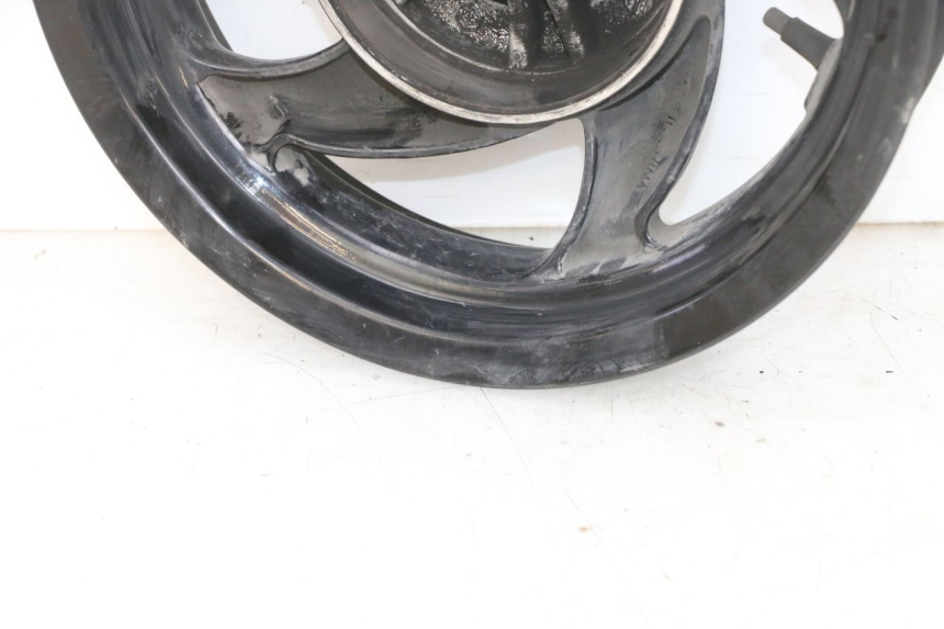 photo de REAR WHEEL RIM PIAGGIO NEW TYPHOON 50 (2018 - 2021) - Zoom on usage condition