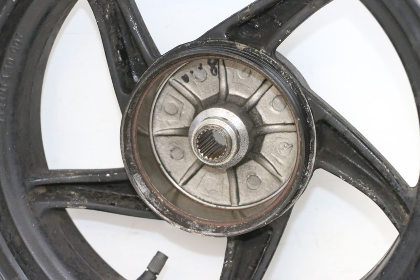 photo de REAR WHEEL RIM SYM ORBIT 2 4T 50 (2008 - 2017) - Technical close-up