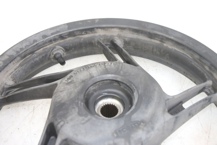 photo de REAR WHEEL RIM HONDA PCX (JF28) 125 (2009 - 2011) - High-resolution close-up