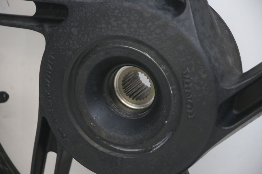 photo de REAR WHEEL RIM HONDA PCX (JF47) 125 (2012 - 2013) - Fixing points details