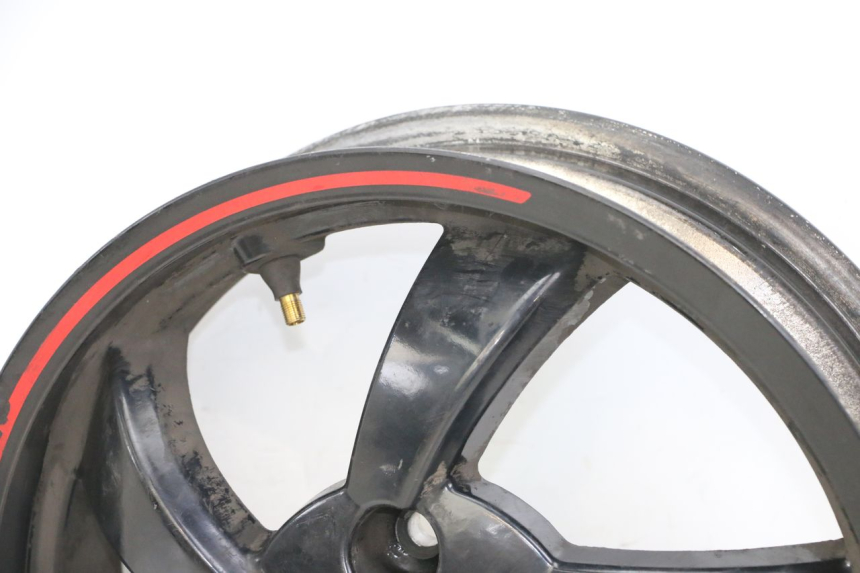 photo de REAR WHEEL RIM PEUGEOT CITYSTAR 2T 50 (2018 - 2021) - Surface and material condition