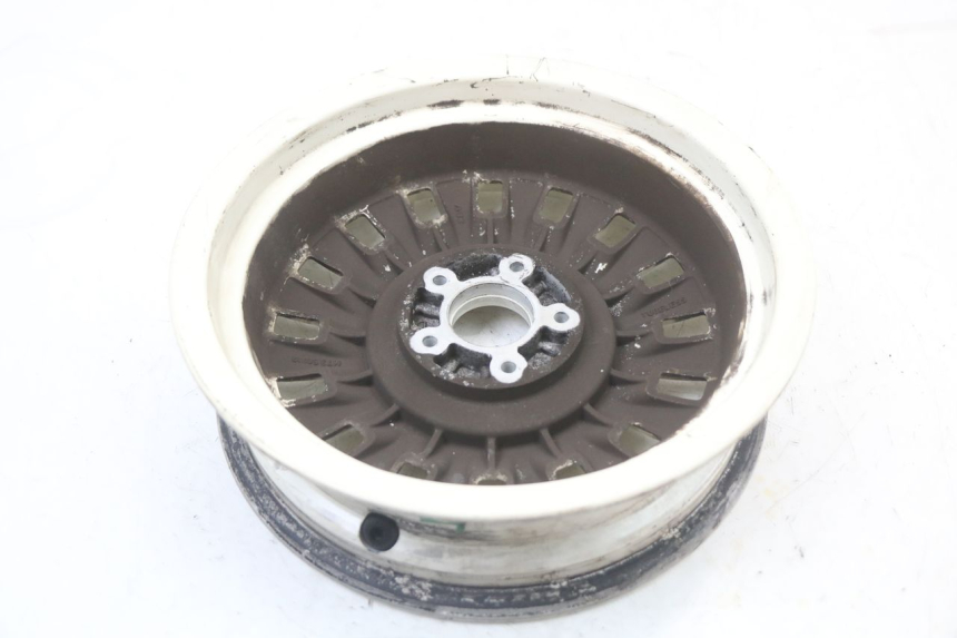 photo de REAR RIM PEUGEOT DJANGO 125 (2014 - 2017) - Surface and material condition