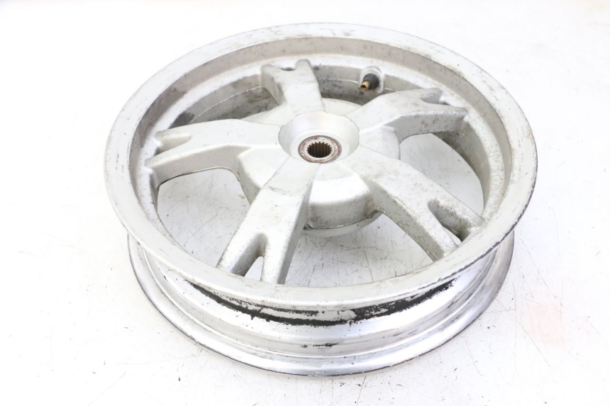 photo de REAR WHEEL RIM PEUGEOT KISBEE 4T 50 (2010 - 2017) - High-resolution close-up