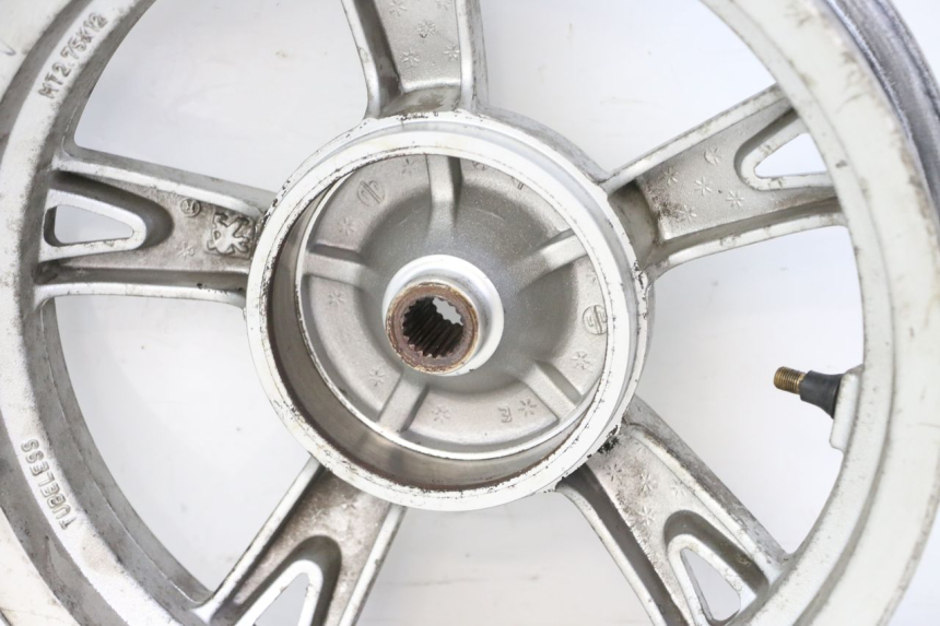 photo de REAR WHEEL RIM PEUGEOT KISBEE 4T 50 (2010 - 2017) - Technical close-up