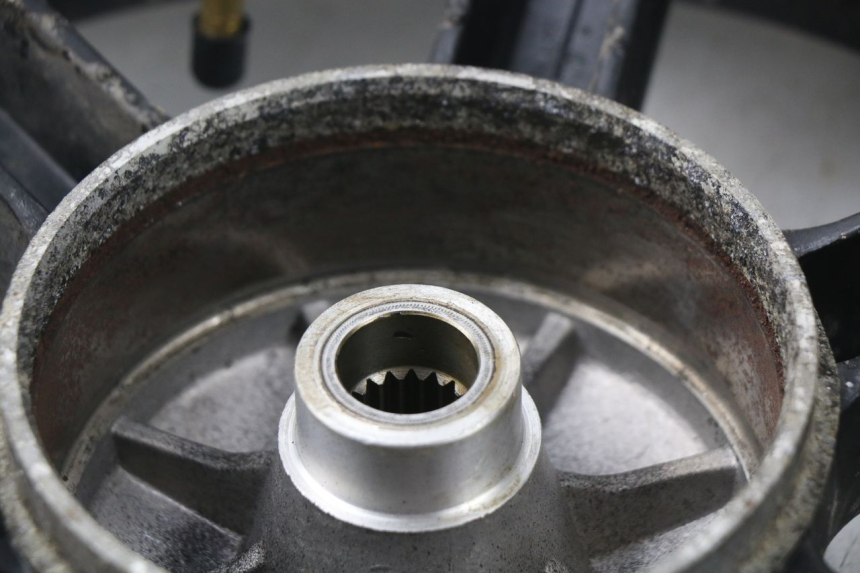 photo de REAR RIM RIDE RACE 2T 50 (2012 - 2017) - Alternative perspective