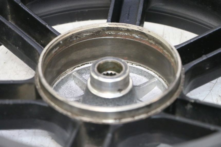 photo de REAR WHEEL RIM RIDE RACE GT 2T 50 (2012 - 2017) - Alternative angle
