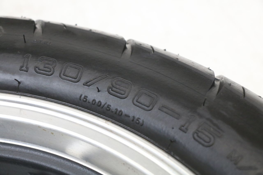 photo de REAR RIM REGAL RAPTOR RAXTER 2 125 (2007 - 2015) - Distinctive features