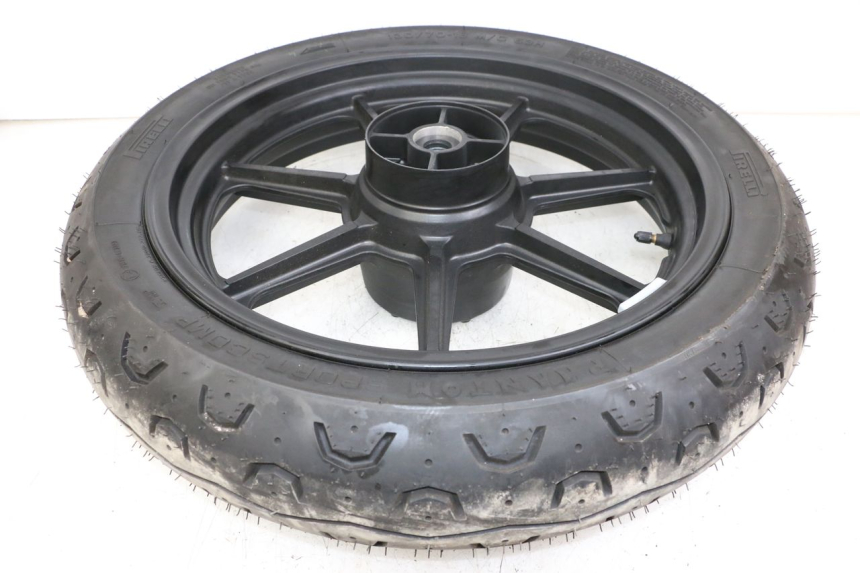 photo de REAR RIM ROYAL ENFIELD CONTINENTAL GT 650 (2019 - 2024) - Zoom on usage condition