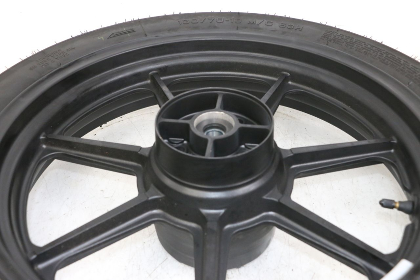 photo de REAR RIM ROYAL ENFIELD CONTINENTAL GT 650 (2019 - 2024) - Alternative perspective