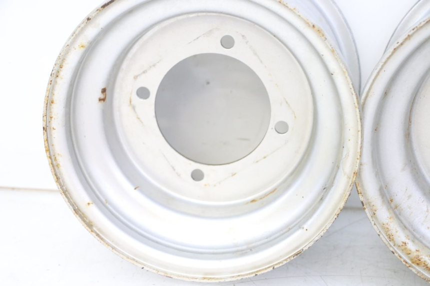 photo de REAR RIM HYTRACK S 150 (2003 - 2011) - Fixing points details