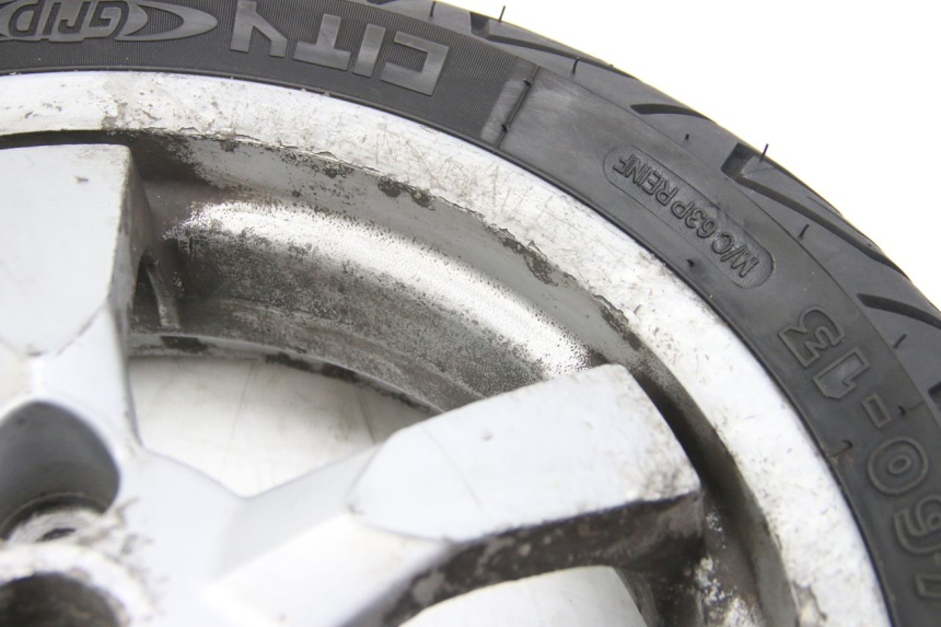 photo de REAR WHEEL RIM PEUGEOT SATELIS COMPRESSOR K15 125 (2006 - 2009) - Fixing points details