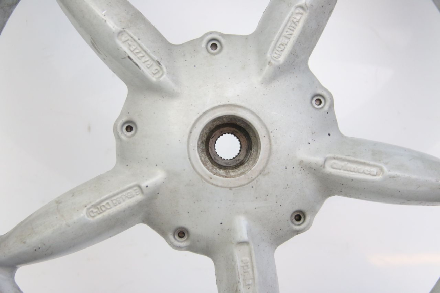 photo de REAR WHEEL RIM APRILIA SCARABEO 4T 50 (2009 - 2017) - Alternative perspective