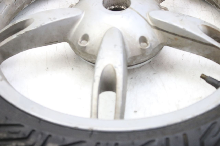 photo de REAR WHEEL RIM APRILIA SCARABEO 100 (2003 - 2012) - Fixing points details