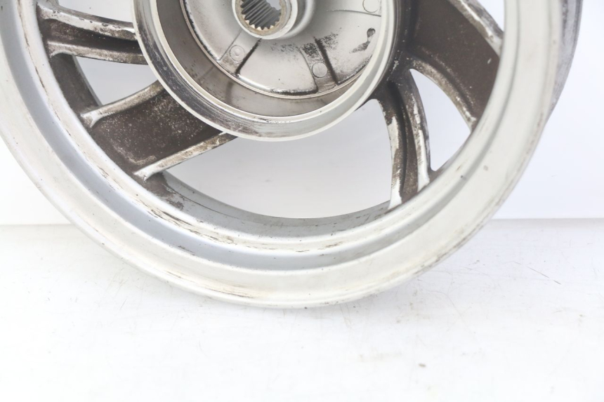 photo de REAR WHEEL RIM KYMCO SENTO 100 (2008 - 2013) - Zoom on usage condition