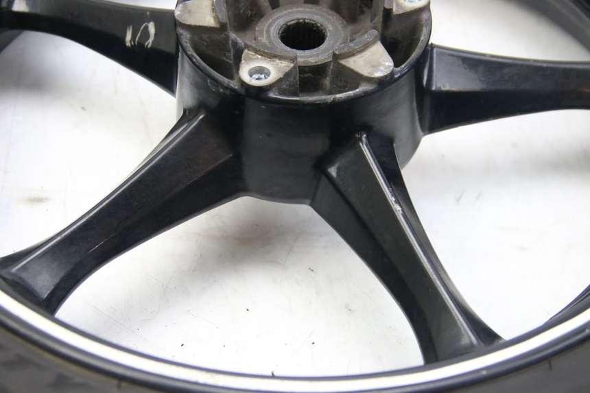 photo de REAR WHEEL RIM SUZUKI SIXTEEN 125 (2008 - 2010) - Supplementary product photo