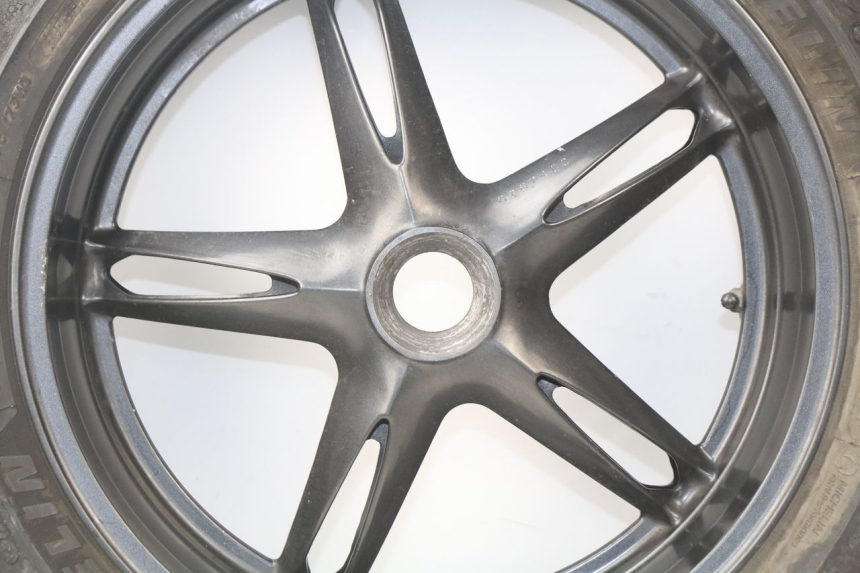 photo de REAR RIM TRIUMPH SPEED TRIPLE 1050 (2005 - 2007) - Spare part profile view