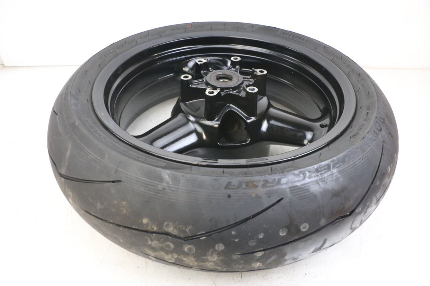 photo de REAR WHEEL RIM TRIUMPH SPEED TRIPLE T301 900 (1994 - 1996) - Technical close-up