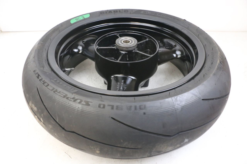 photo de REAR WHEEL RIM TRIUMPH SPEED TRIPLE T301 900 (1994 - 1996) - Fixing points details