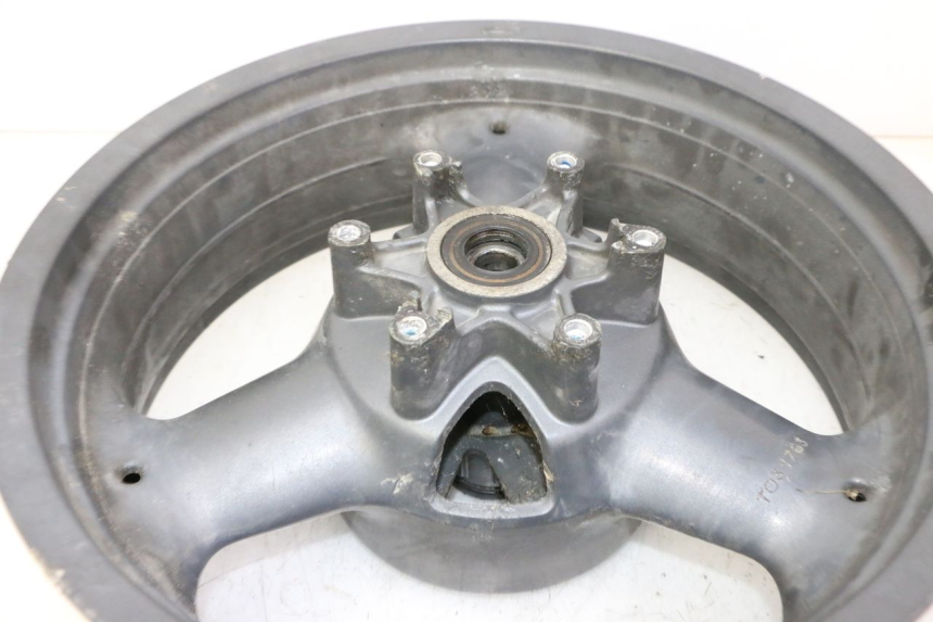 photo de REAR RIM TRIUMPH SPRINT 900 (1995 - 1998) - Technical close-up