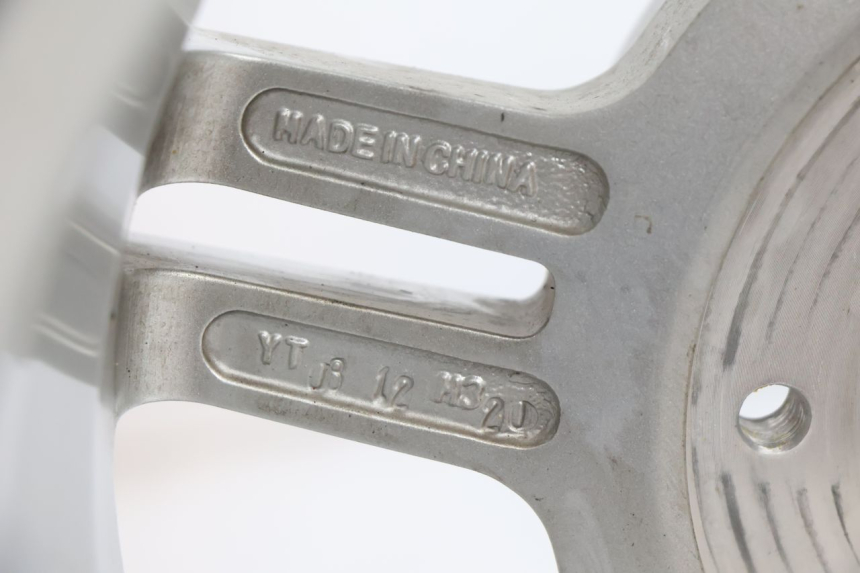 photo de REAR RIM CAN-AM SPYDER RS 1000 (2008 - 2012) - Detailed visual inspection