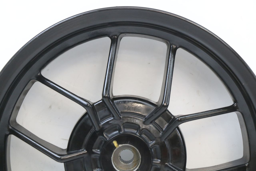 photo de REAR WHEEL RIM APRILIA SR 2T 50 (2018 - 2022) - Component detail