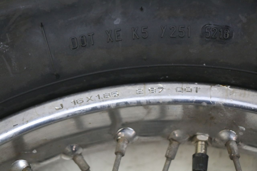 photo de REAR WHEEL RIM YAMAHA SR 125 (1982 - 2003) - Zoom on usage condition