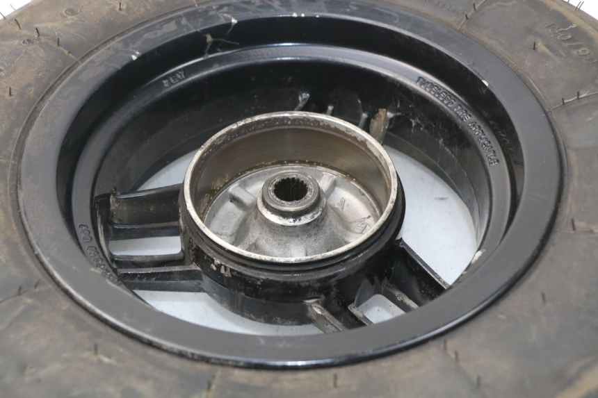 photo de REAR RIM PEUGEOT STREETZONE 2T 50 (2014 - 2019) - Surface and material condition
