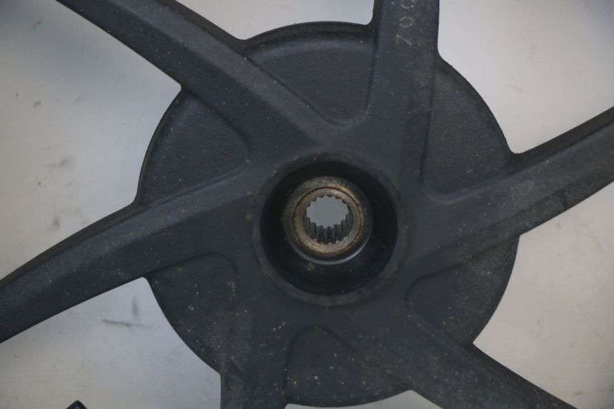 photo de REAR RIM KYMCO SUPER 8 125 (2008 - 2015) - Technical close-up