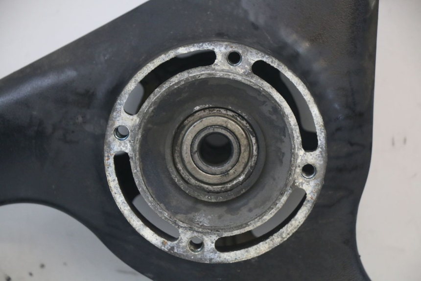 photo de REAR RIM SUZUKI GS F 500 (2004 - 2007) - Component zoom