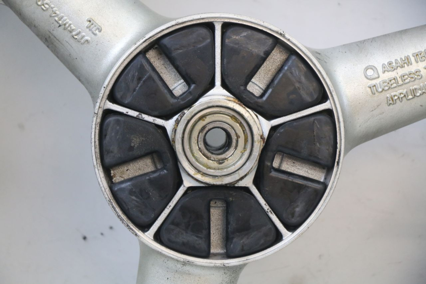 photo de REAR WHEEL RIM SUZUKI SV S 650 (1999 - 2002) - Markings and original references