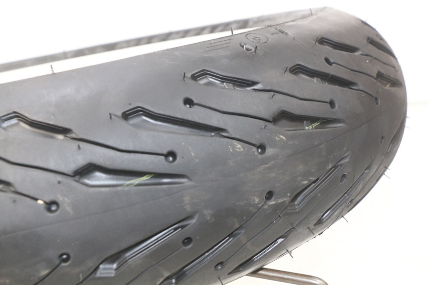 photo de REAR WHEEL RIM SUZUKI SV S 650 (1999 - 2002) - Alternative perspective