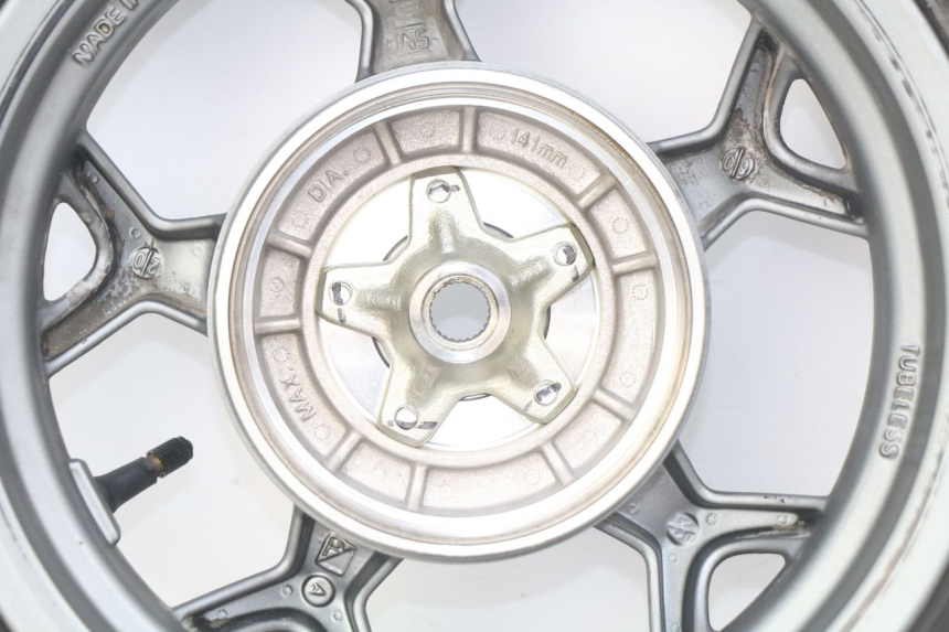 photo de REAR WHEEL RIM APRILIA SXR 50 (2021 - 2023) - Distinctive features