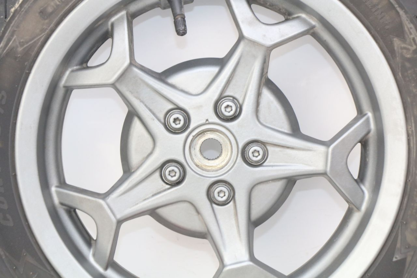 photo de REAR WHEEL RIM APRILIA SXR 50 (2021 - 2023) - High-resolution close-up