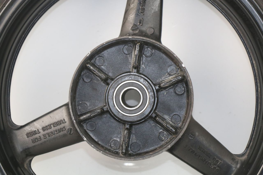 photo de REAR WHEEL RIM YAMAHA TDM ABS 900 (2002 - 2014) - Surface and material condition