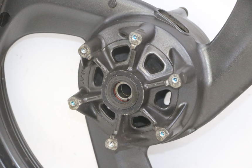 photo de REAR RIM YAMAHA TDR DELTABOX 125 (1997 - 2003) - Distinctive features