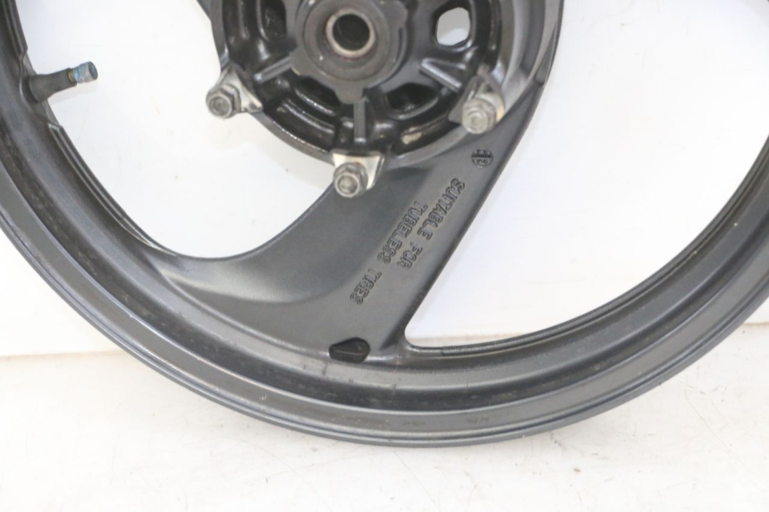 photo de REAR RIM YAMAHA TDR DELTABOX 125 (1997 - 2003) - Fixing points details