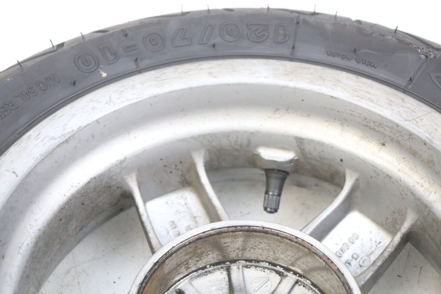 photo de REAR WHEEL RIM PIAGGIO VESPA LXV 125 (2006 - 2009) - Alternative perspective