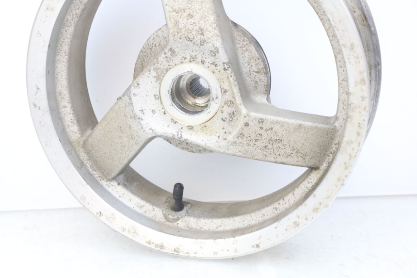 photo de REAR WHEEL RIM PEUGEOT VIVACITY NEW 4T 50 (2008 - 2017) - Fixing points details